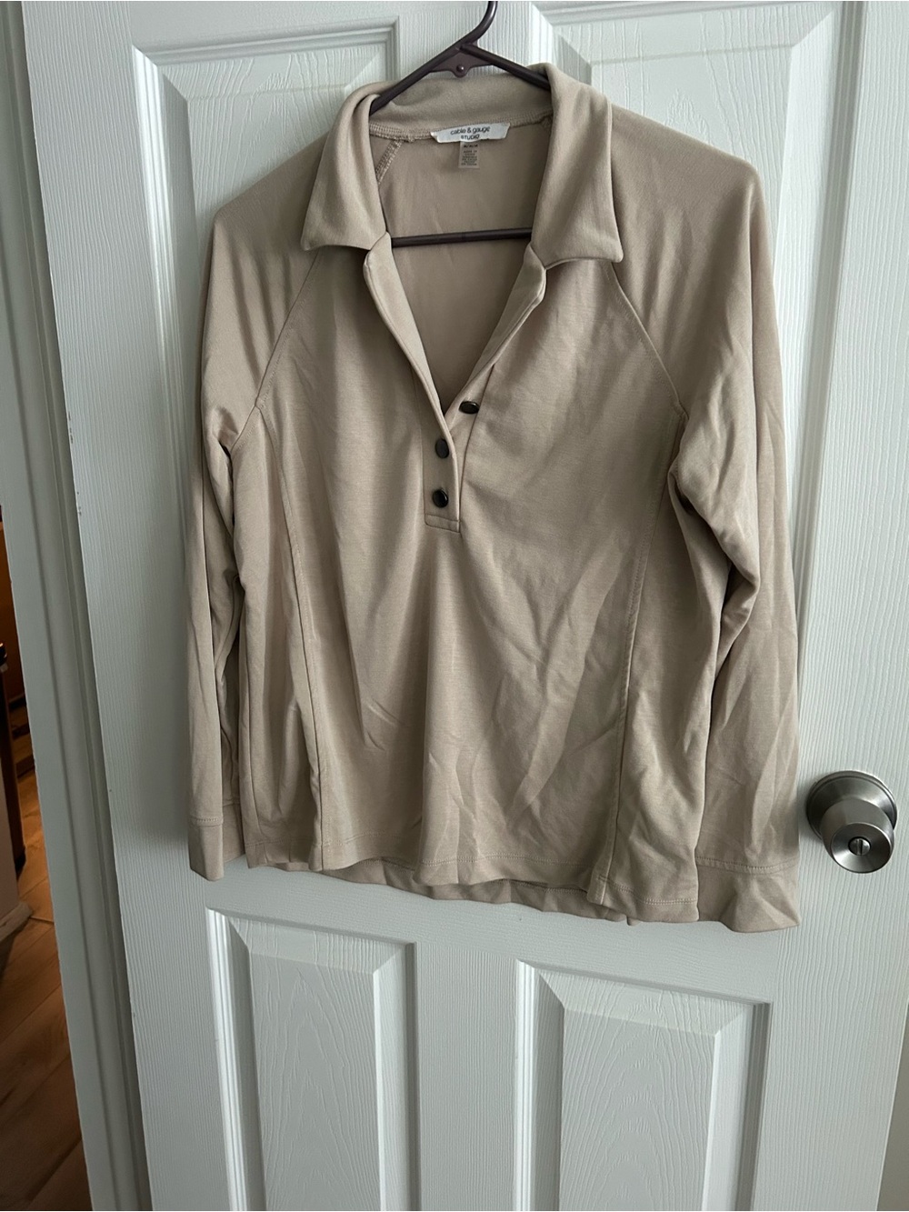 Cable & Gauge Women's Long-Sleeve Polo in Beige